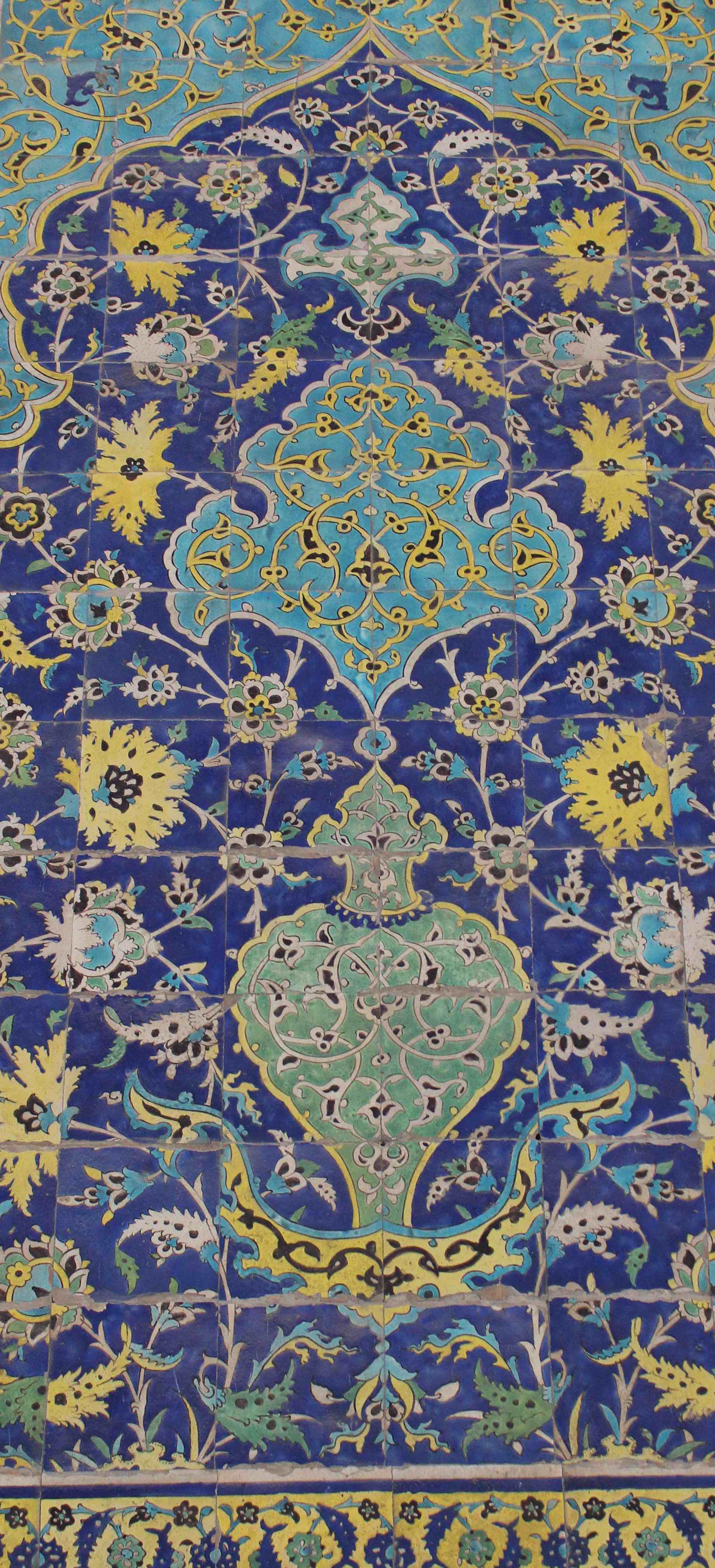 کاشی هفت رنگ مسجد امام اصفهان