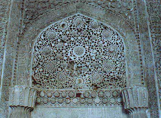 گچبری مشبک محراب مسجد جامع ارومیه